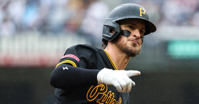 Cubano Yasmani Grandal entre receptores ambidiestros con más cuadrangulares en Grandes Ligas
