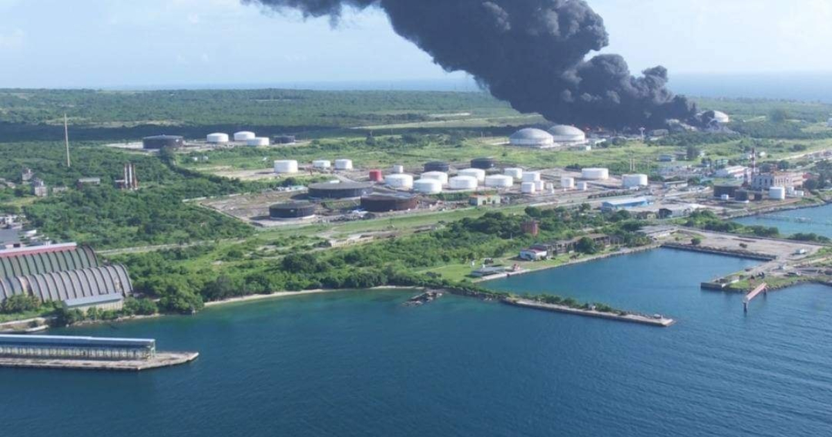 Incendio en Base de Supertanqueros de Matanzas © Facebook/ Cubadebate