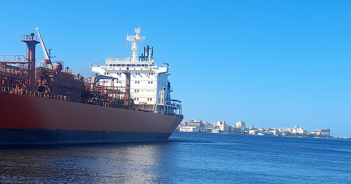 Descarga de gas licuado en La Habana © X / @Cubapetroleo1