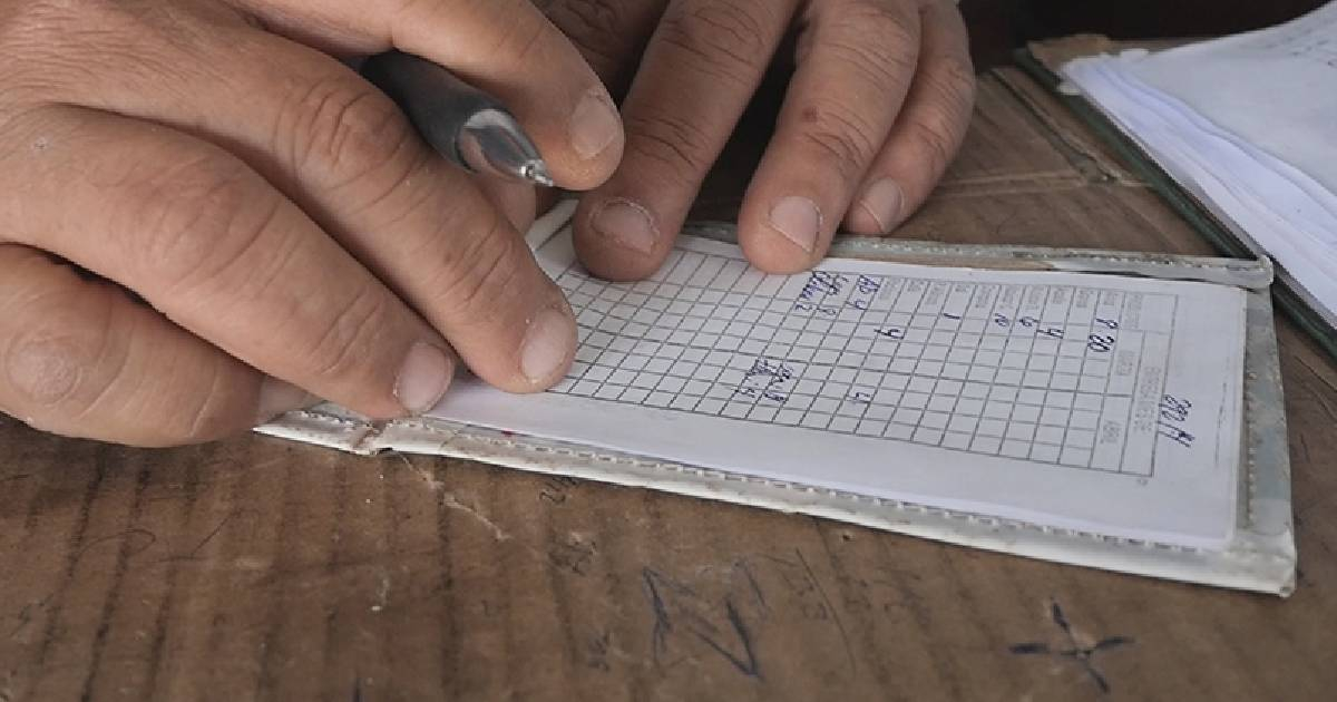 Cuban Government Discusses Delays and Shortages in Ration Book Distribution